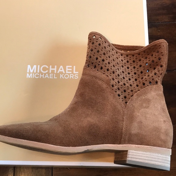 Michael Kors Sunny Bootie Suede, Dark Carmel, 7 - Picture 2 of 8